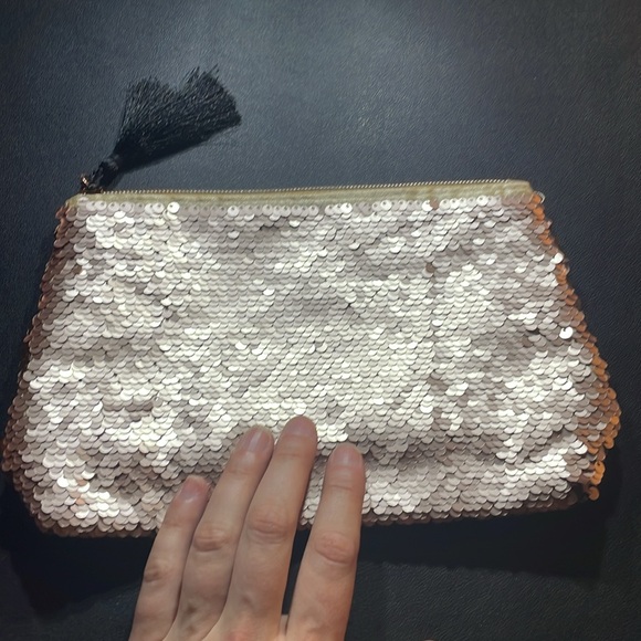 3/$30 Sequin storage or travel bag/organizer - Picture 2 of 4